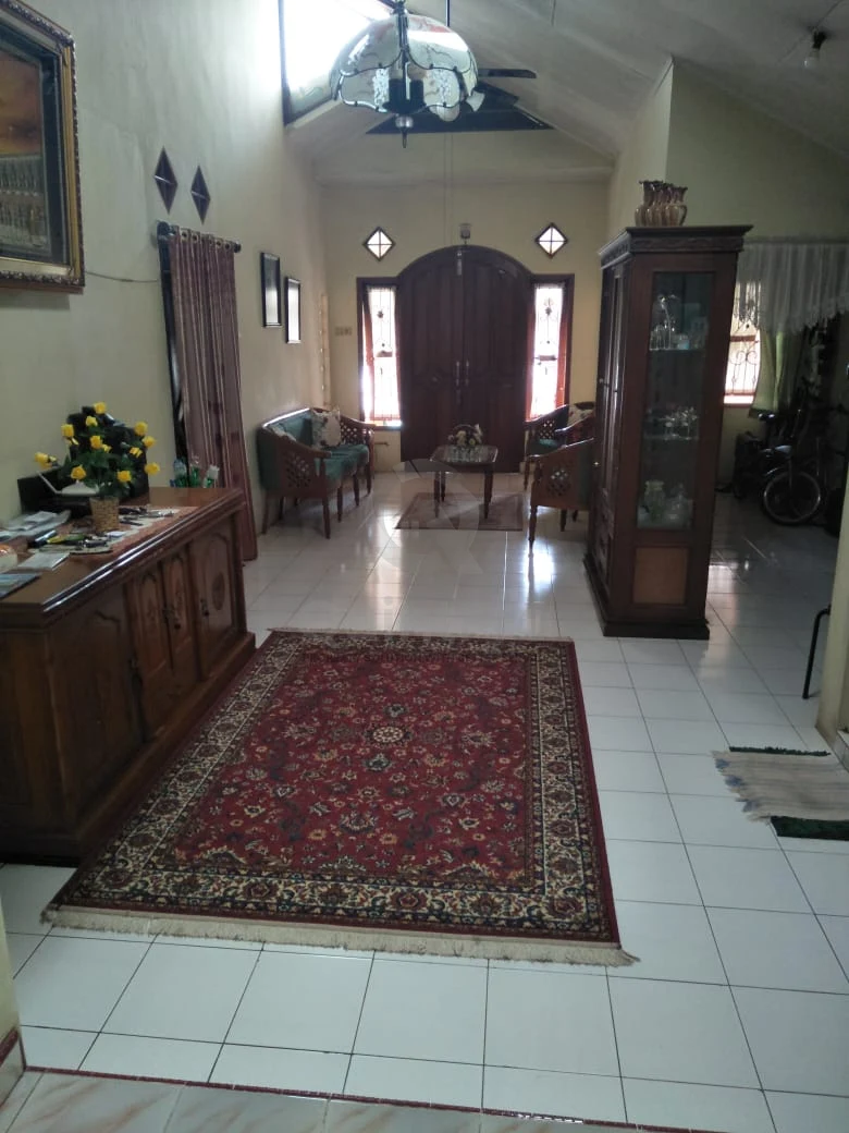 Rumah 4KT 2KM 180m² Nusa Indah Ciputat, No Bocor No Rayap SHM — foto 2