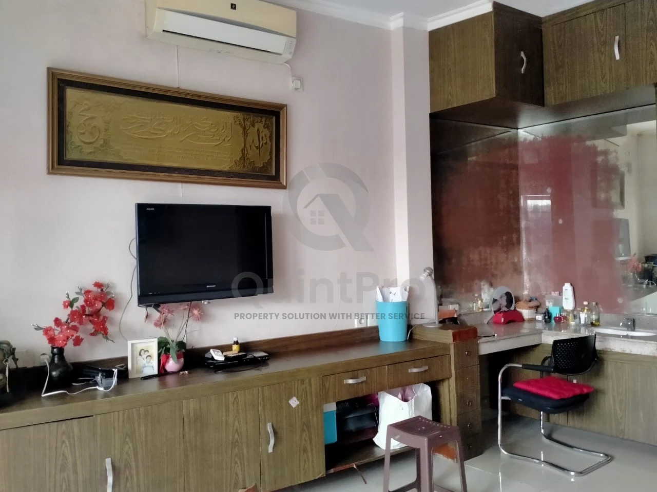 Rumah 3+1KT 170m² di Barleria Sumarecon Gading Serpong SHM — foto 2
