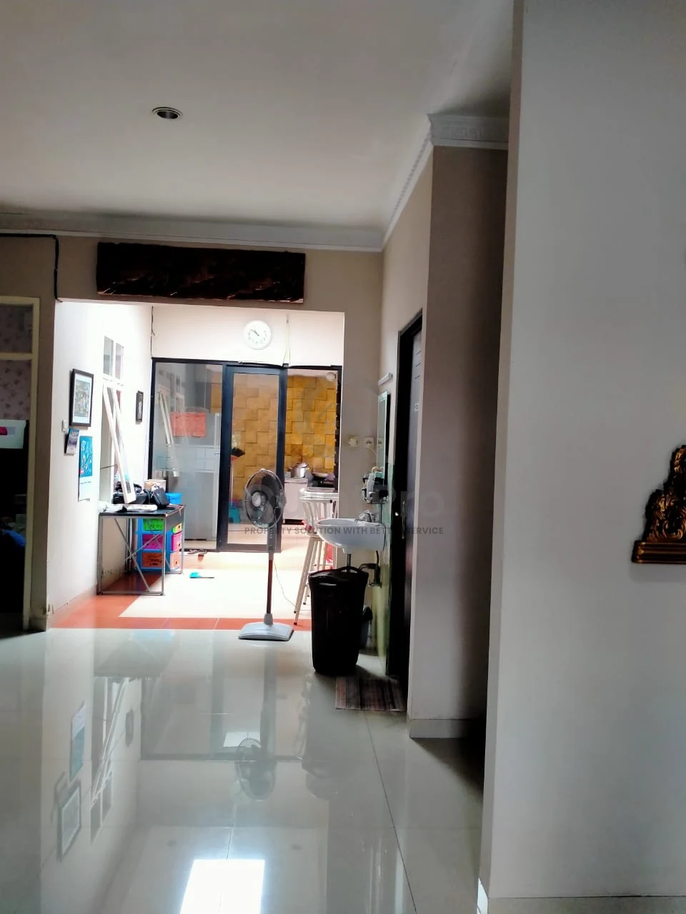 Rumah 3+1KT 170m² di Barleria Sumarecon Gading Serpong SHM — foto 5