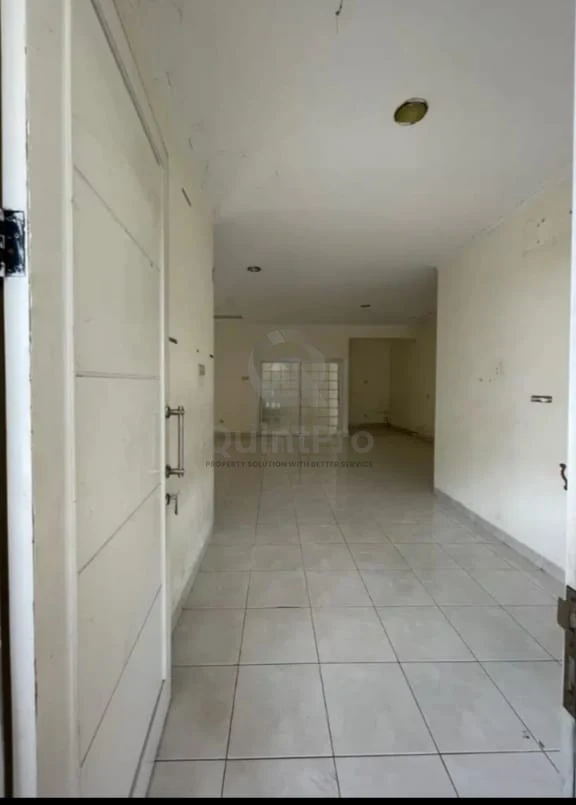 Rumah Modern 3KT 2 Lantai di Castilla BSD, Akses Tol 3 Menit SHM — foto 3