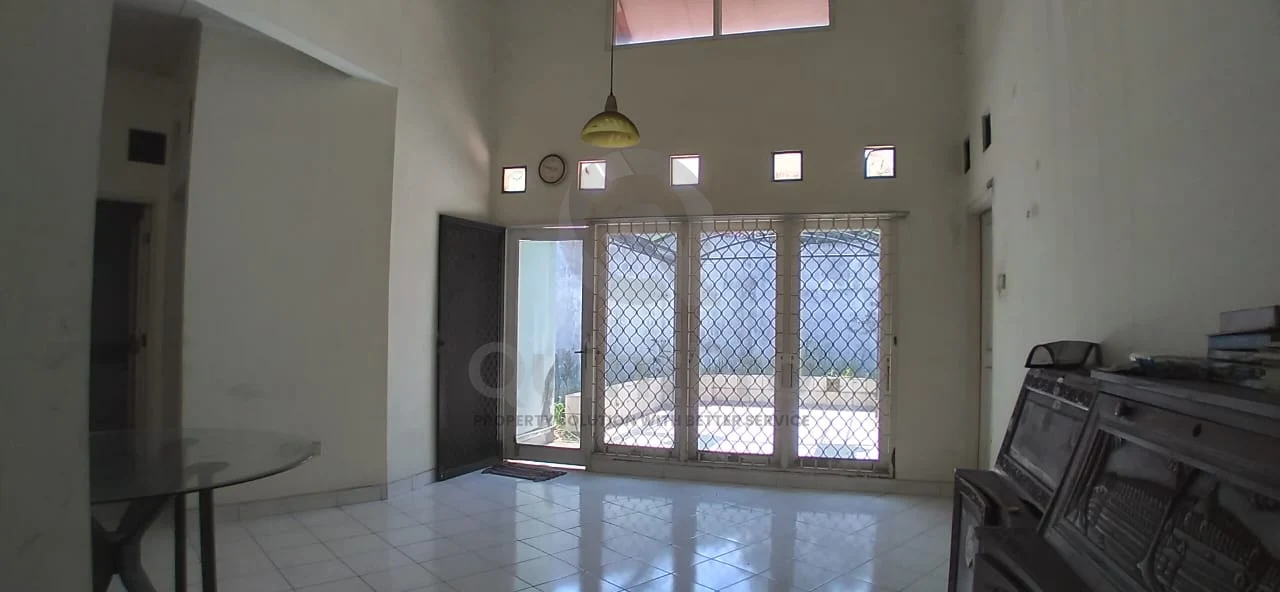 Rumah Dijual di Kencana Loka, BSD, 3KT — foto 3