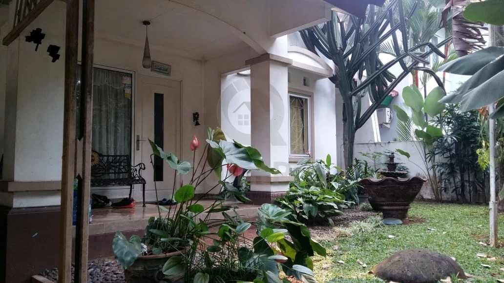 Rumah 4KT 300m² di Puspita Loka BSD City, 2 Lantai SHM Bebas Banjir