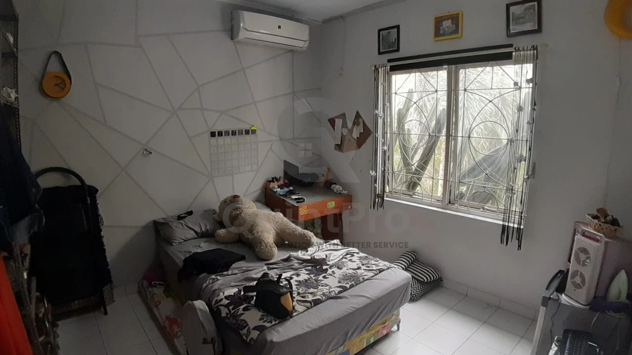 Rumah 4KT 300m² di Puspita Loka BSD City, 2 Lantai SHM Bebas Banjir — foto 2