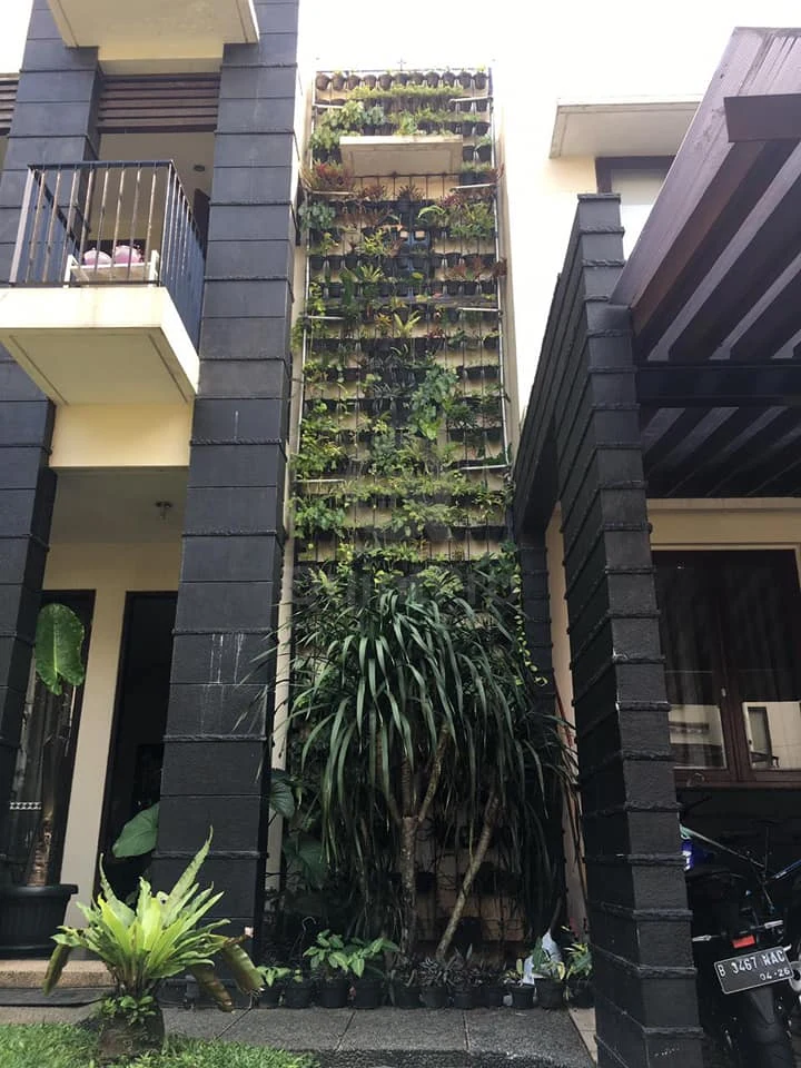 Rumah Modern 3+1KT di Bintaro Senayan, 2 Lantai Halaman Hijau SHGB