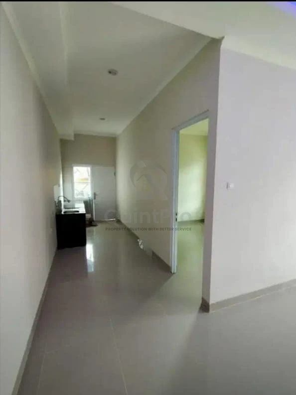 Rumah Modern 3KT di Serpong Teras Serpong, Renovasi Baru SHM 111m² — foto 3