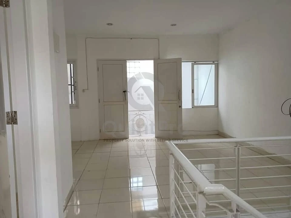 Rumah Dijual di De Latinos, BSD, 4KT — foto 5