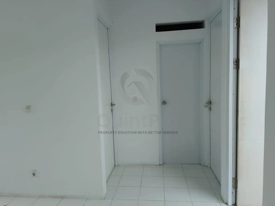 Rumah 2KT 72m² di Malta Sentral Tangerang, SHM Halaman Hijau Asri — foto 5