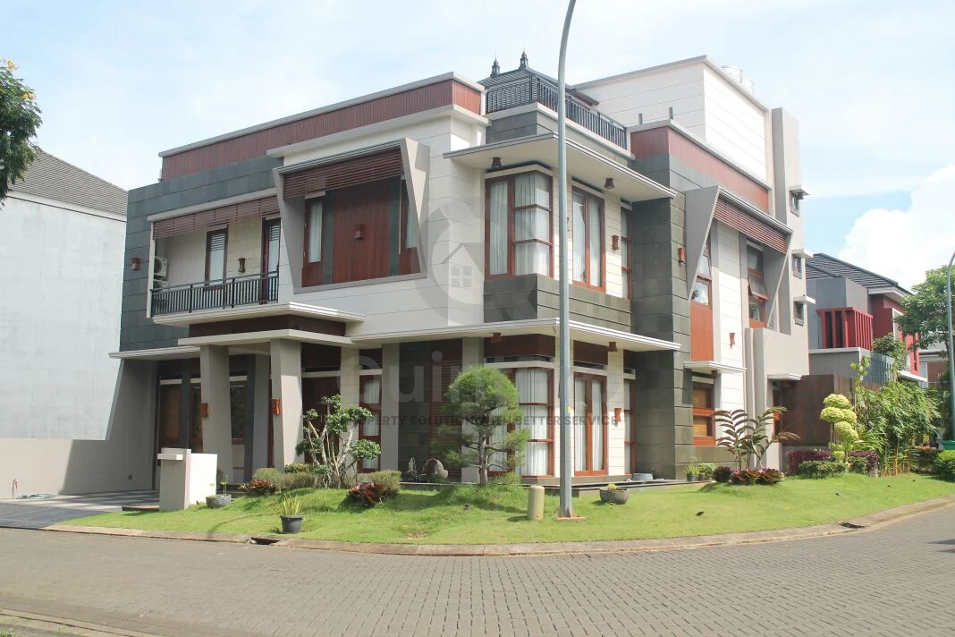 Rumah Hook 8+1KT di Caribbean Island De Latinos BSD, 3 Lantai Modern PPJB