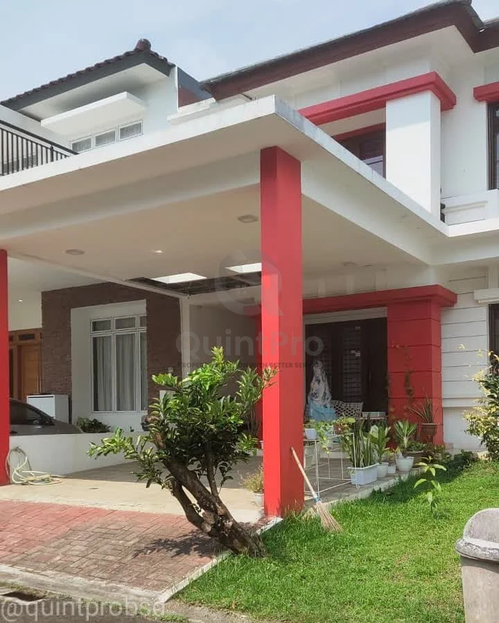 Rumah Modern 4KT 250m² Delatinos BSD Tangerang, Halaman Asri SHM