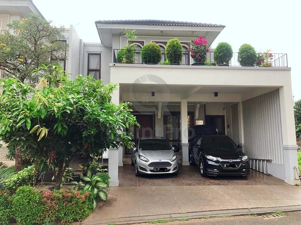 Rumah 4+1KT 2 Lantai di Anthea BSD City, Modern Asri Halaman Hijau SHM