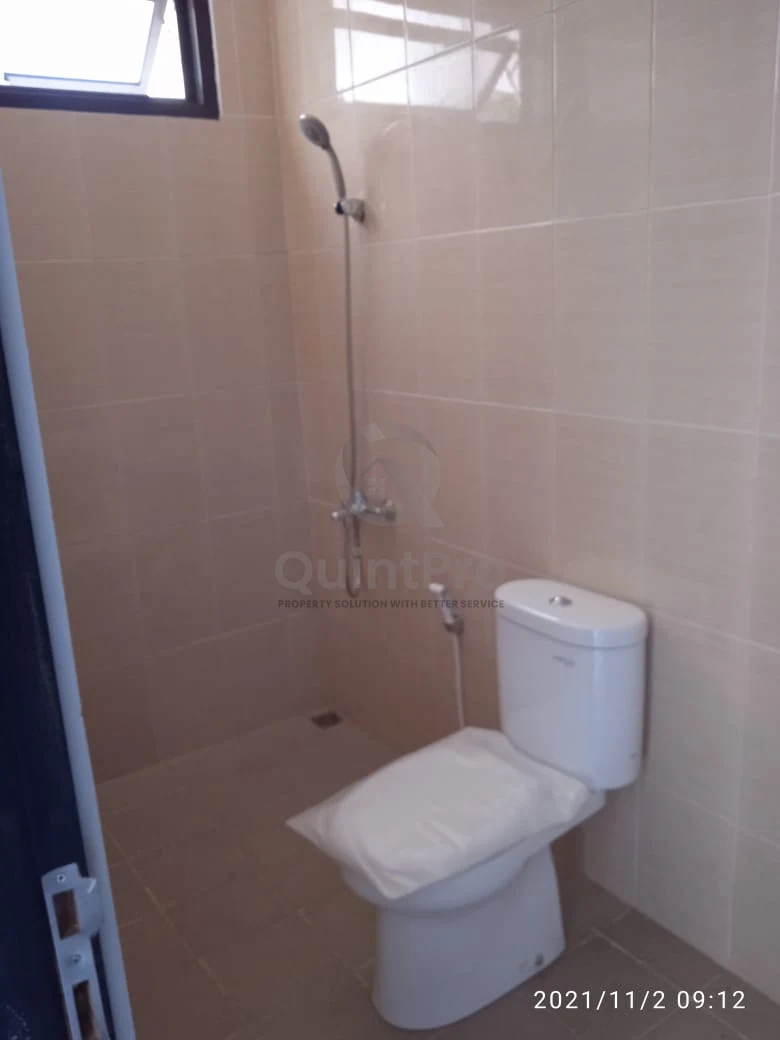 Rumah Disewa di Larverde, Serpong, 4KT — foto 8