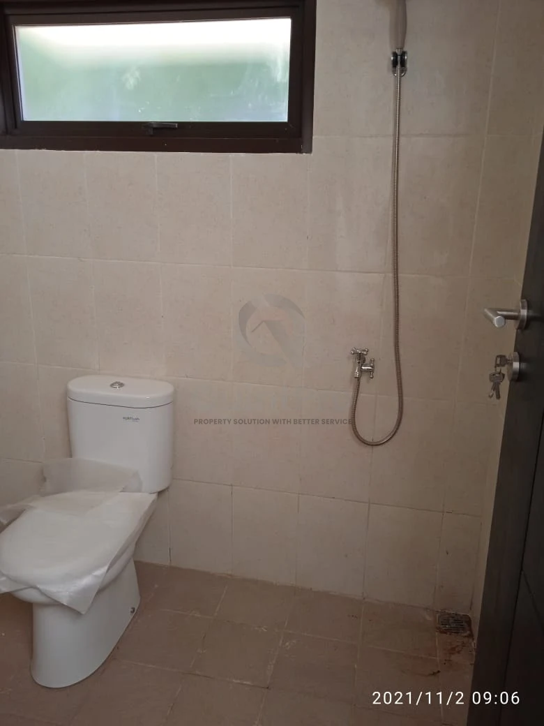 Rumah Disewa di Larverde, Serpong, 4KT — foto 9