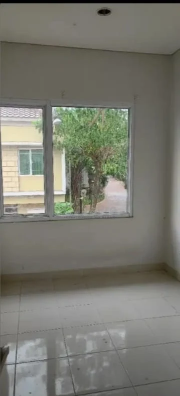 Rumah 3KT 2 Lantai di Virginia Village Gading Serpong, Modern Minimalis SHM — foto 2