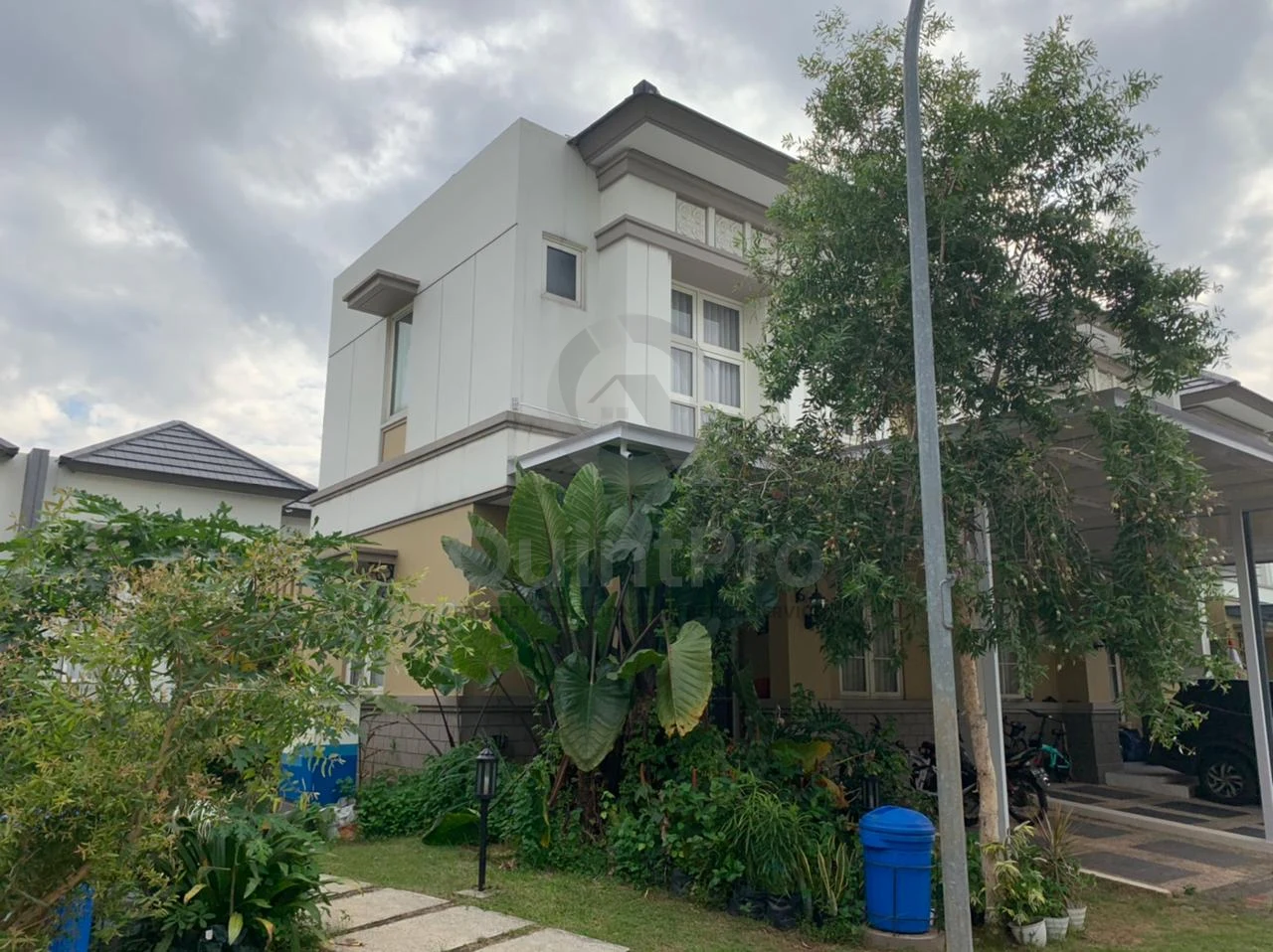 Rumah 3KT 2 Lantai di The Savia Serpong, PPJB Siap AJB Unfurnished — foto 2