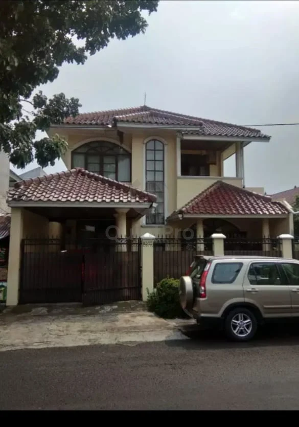 Rumah 4KT 3KM di Griya Loka BSD, 250m² Luas Tanah SHM 2 Lantai