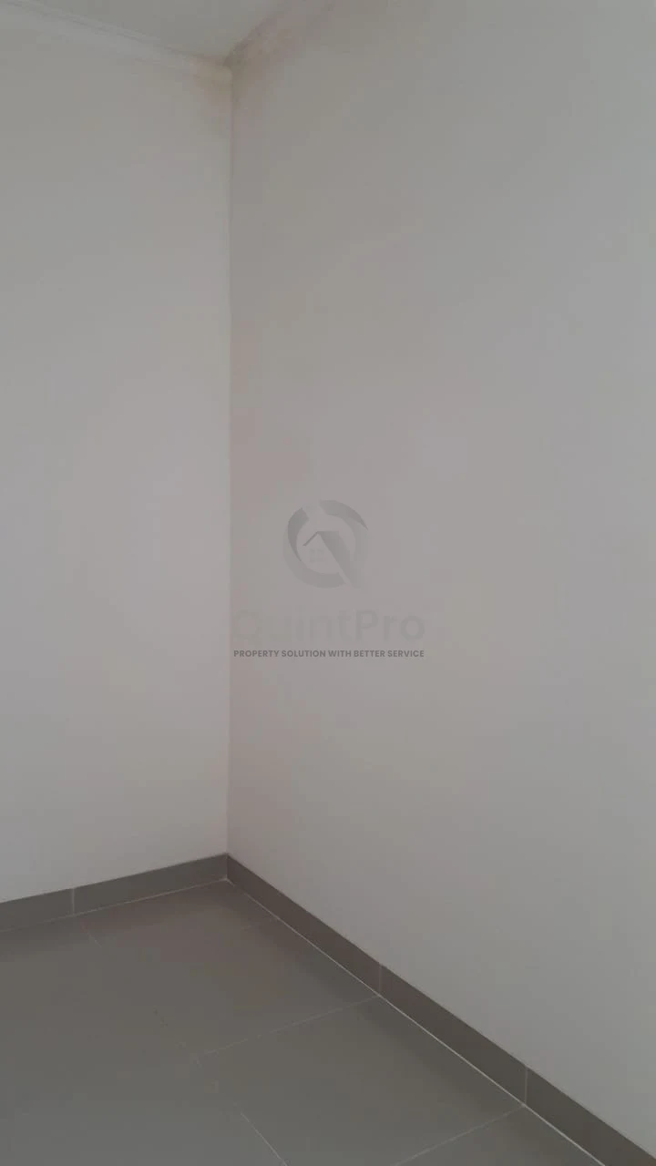 Rumah 4KT 3 Lantai di Cluster Samara Gading Serpong, Desain Klasik SHM — foto 5
