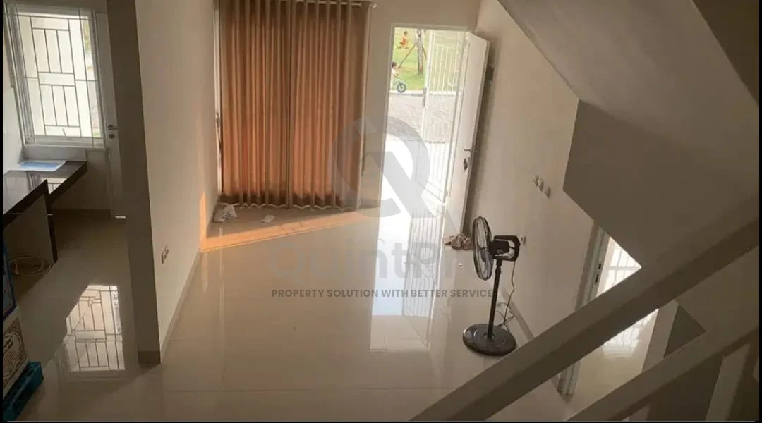 Rumah 3KT 2 Lantai di Serpong Lagon BSD, Hook Position SHM Asri — foto 2