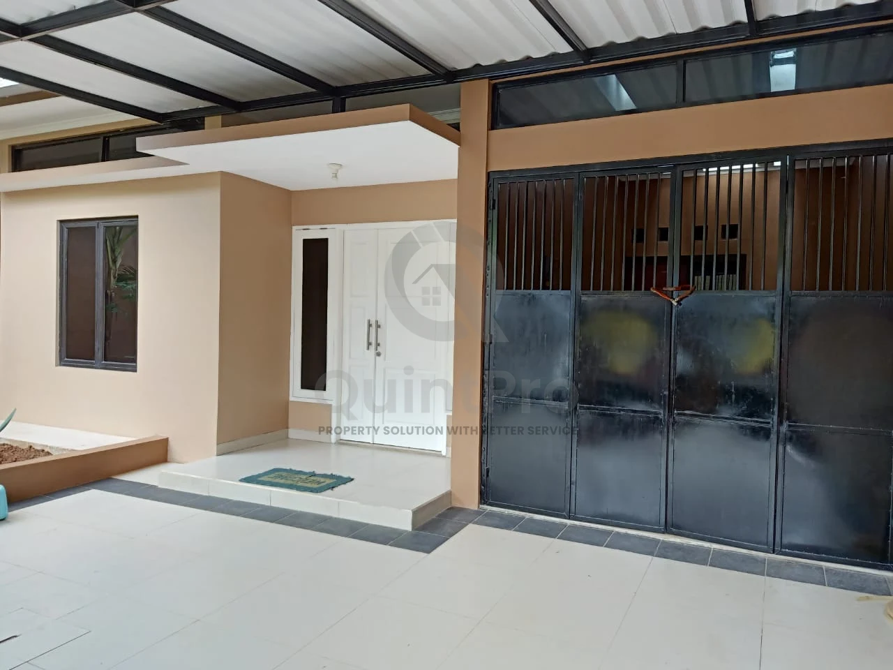 Rumah 3+1KT 300m² di Kencana Loka BSD, Modern 2 Lantai SHM Unfurnished