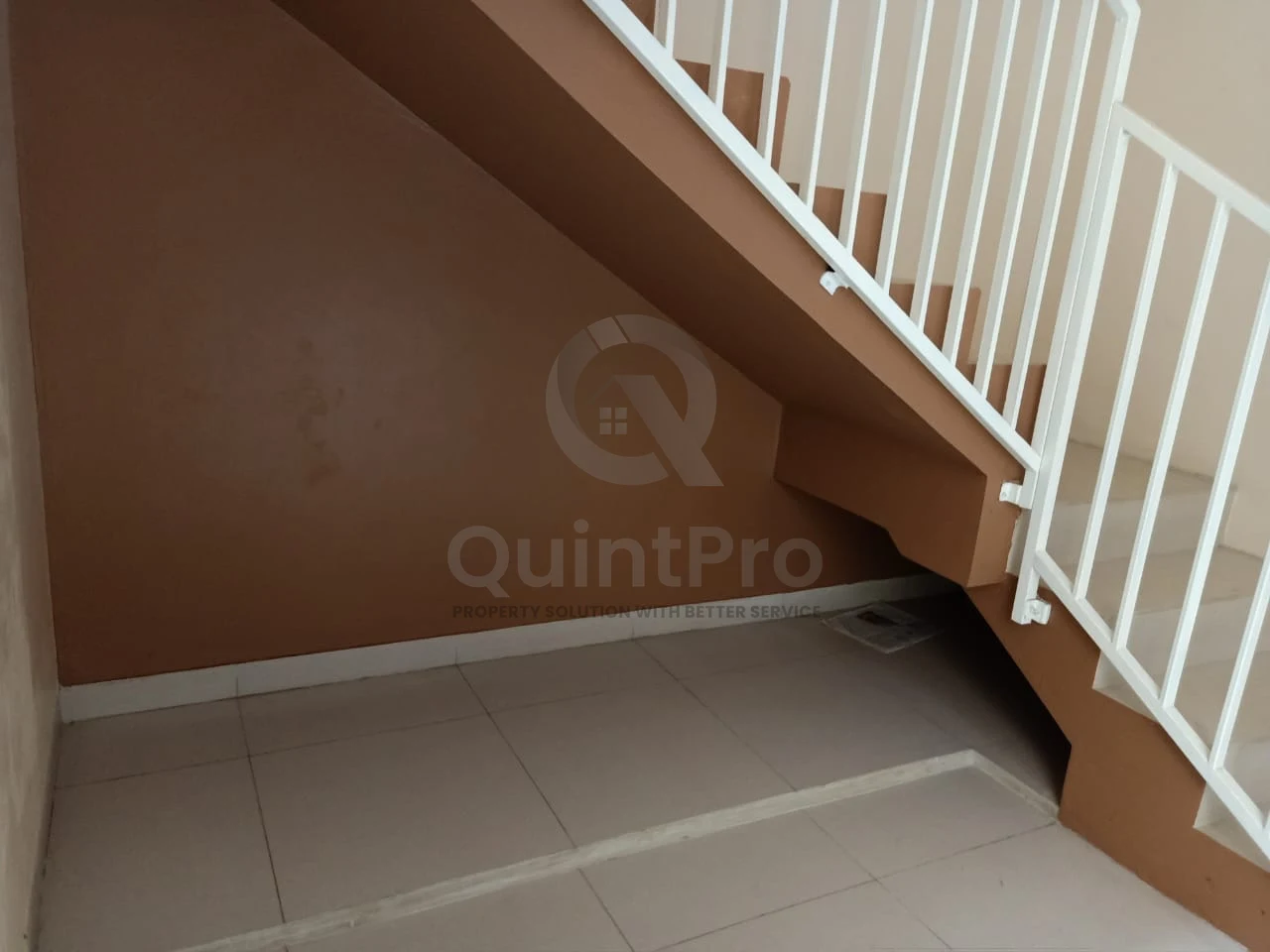 Rumah 3+1KT 300m² di Kencana Loka BSD, Modern 2 Lantai SHM Unfurnished — foto 4