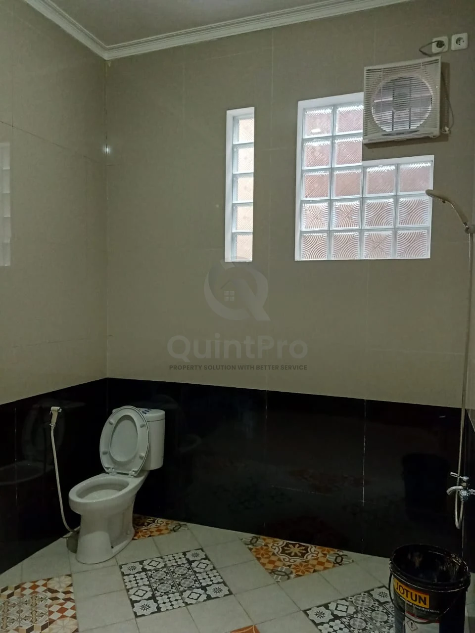 Rumah 3+1KT 300m² di Kencana Loka BSD, Modern 2 Lantai SHM Unfurnished — foto 5