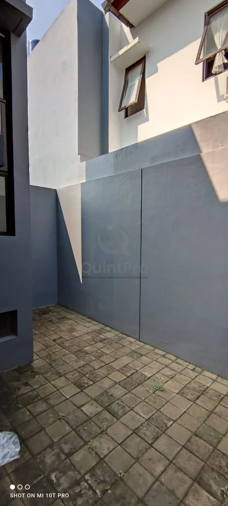 Rumah 2KT Disewa di Kireina Park BSD, Modern Minimalis Halaman Asri — foto 4