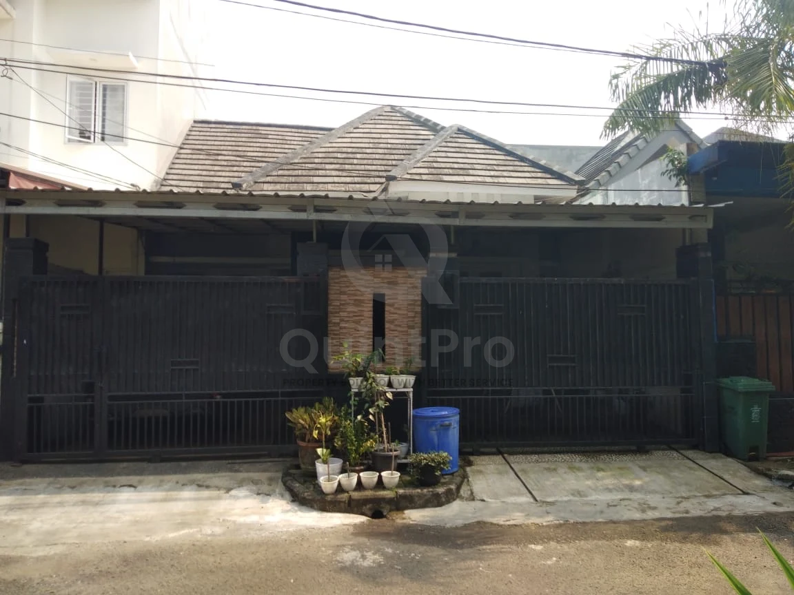 Rumah 2KT 120m² di Serpong Park Serpong, SHM Siap Renov