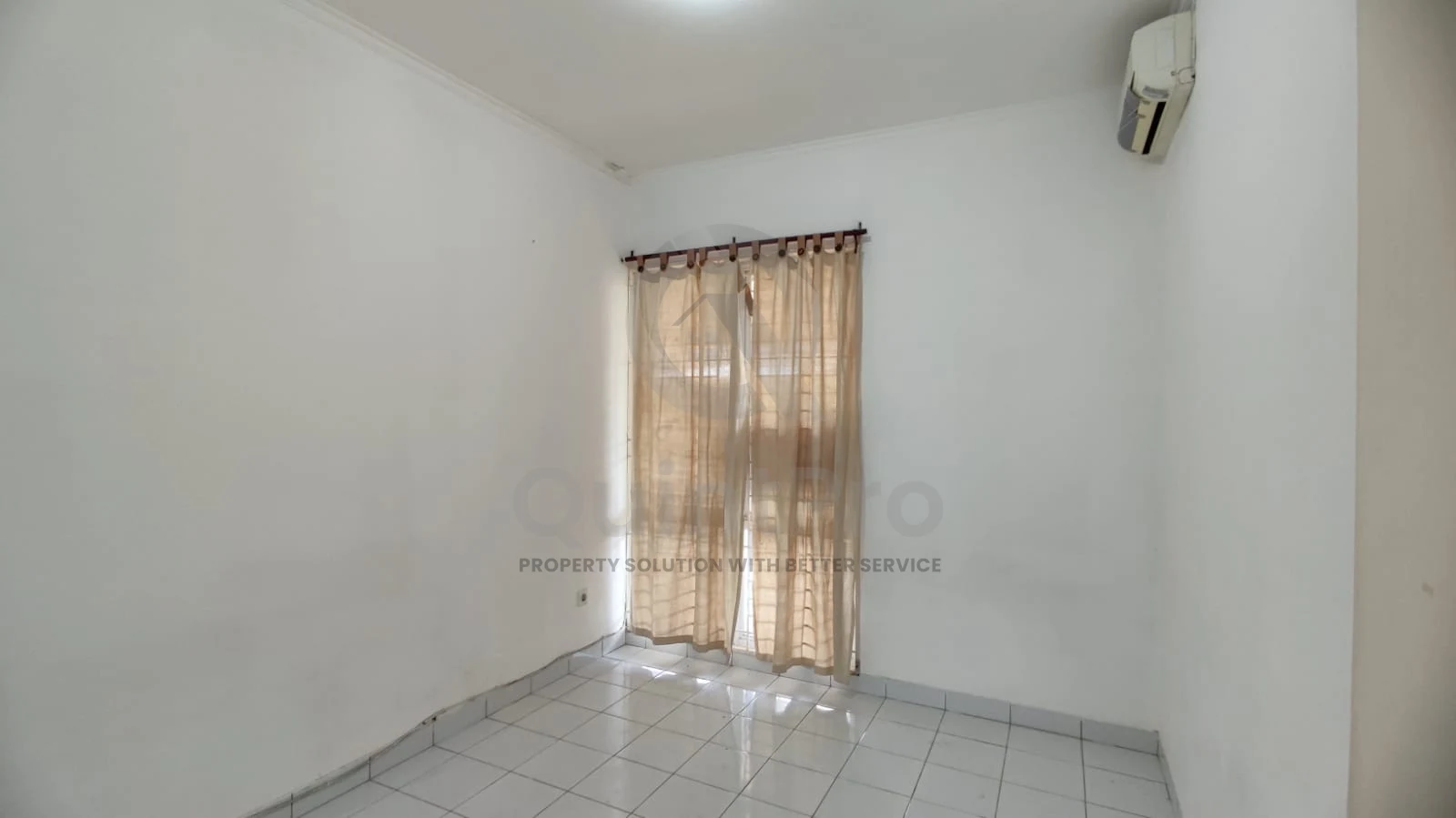 Rumah 3KT 2 Lantai Disewa di Cosmo The Icon BSD, Semi-Furnished Carport — foto 5