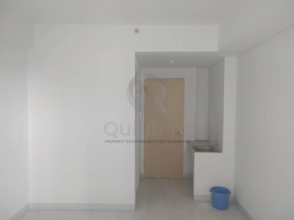Apartemen Studio di Ayodhya Tangerang, View Kolam Renang Strategis — foto 3