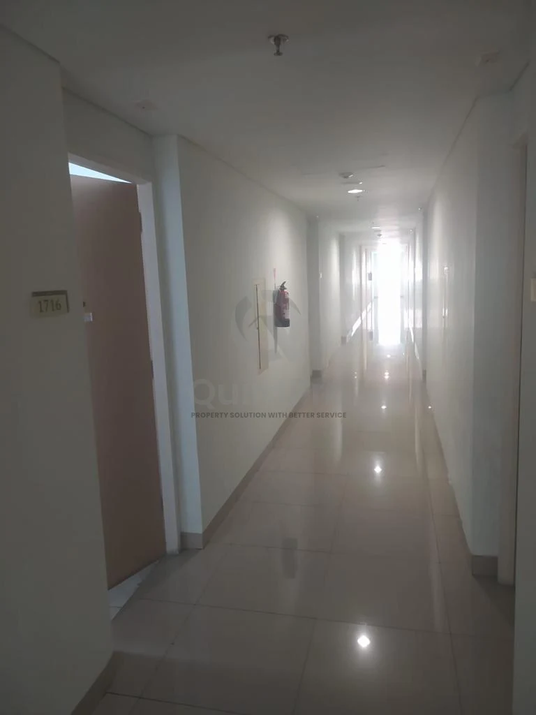 Apartemen Studio di Ayodhya Tangerang, View Kolam Renang Strategis — foto 4