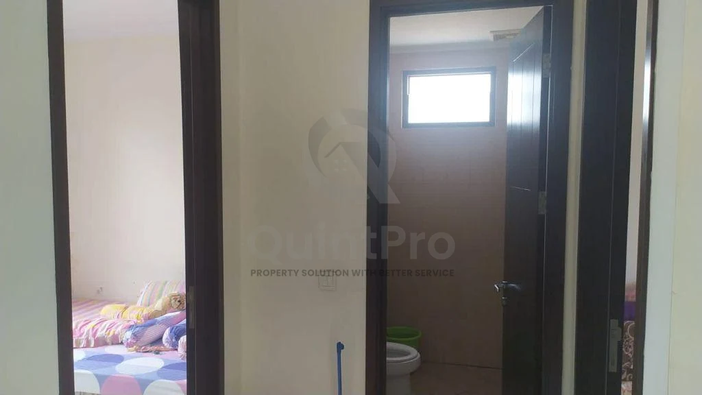 Rumah Modern 4KT 2 Lantai di The Avani BSD, SHM Halaman Asri — foto 5