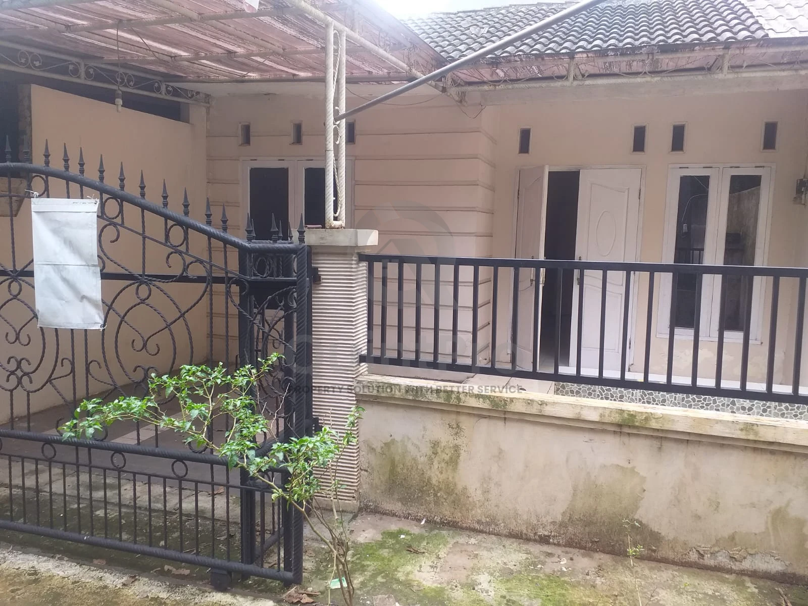 Rumah 3KT 87m² SHM di Villa Pamulang, Renovasi Terbaru Siap Huni