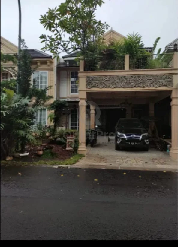 Rumah 4KT 250m² di Taman Tirta Golf BSD, 2 Lantai SHM Halaman Asri