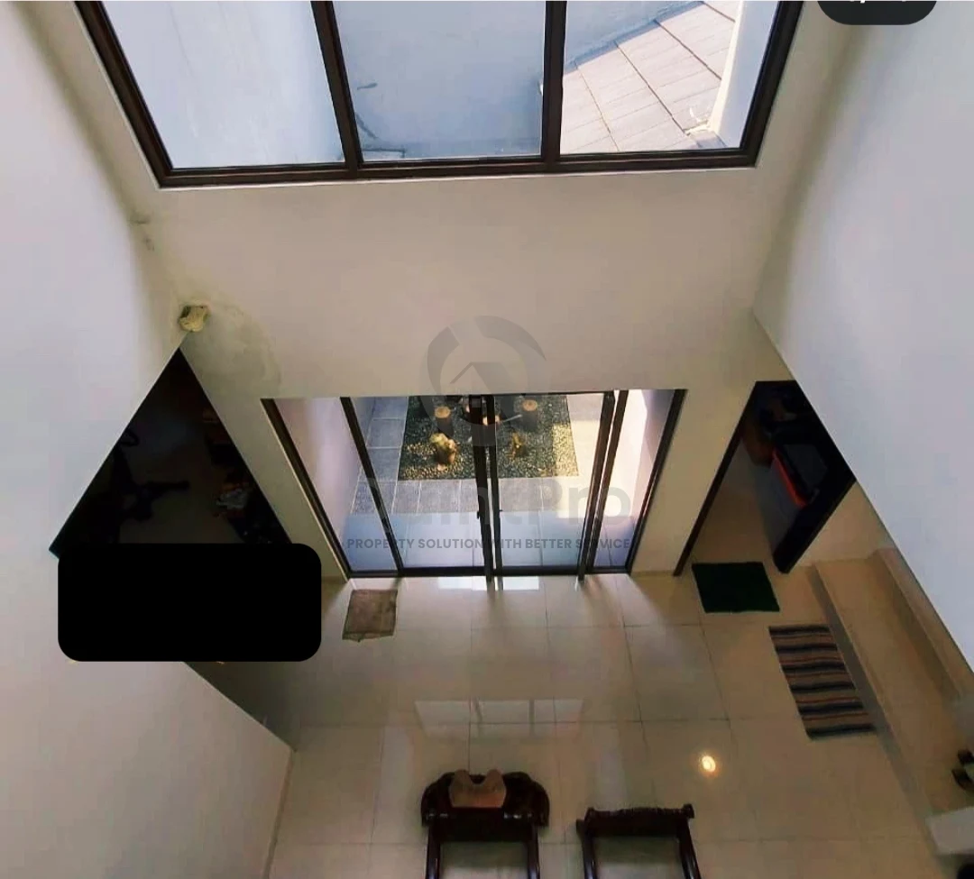 Rumah Modern 4KT 171m² di Precia BSD, 2 Lantai Halaman Asri PPJB — foto 4
