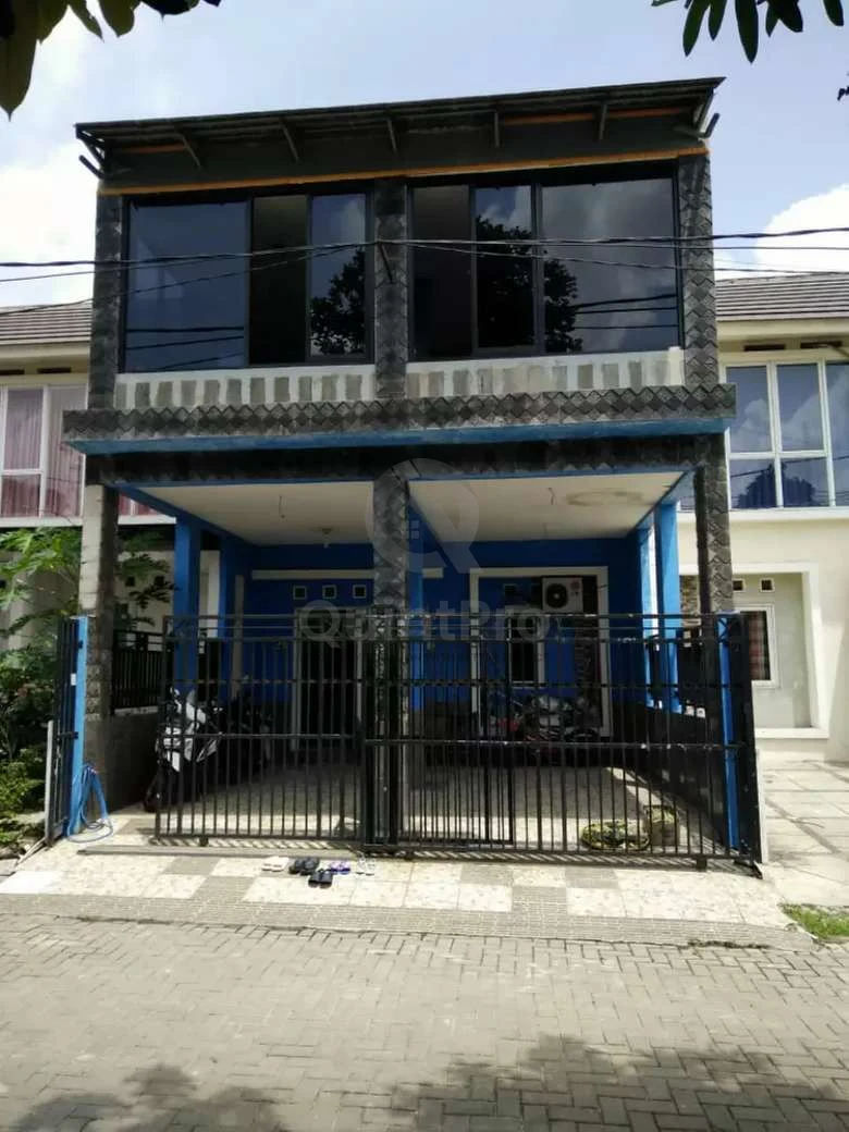 Rumah Modern 3KT 2 Lantai di Cluster Hills BSD, SHM 180m² Strategis