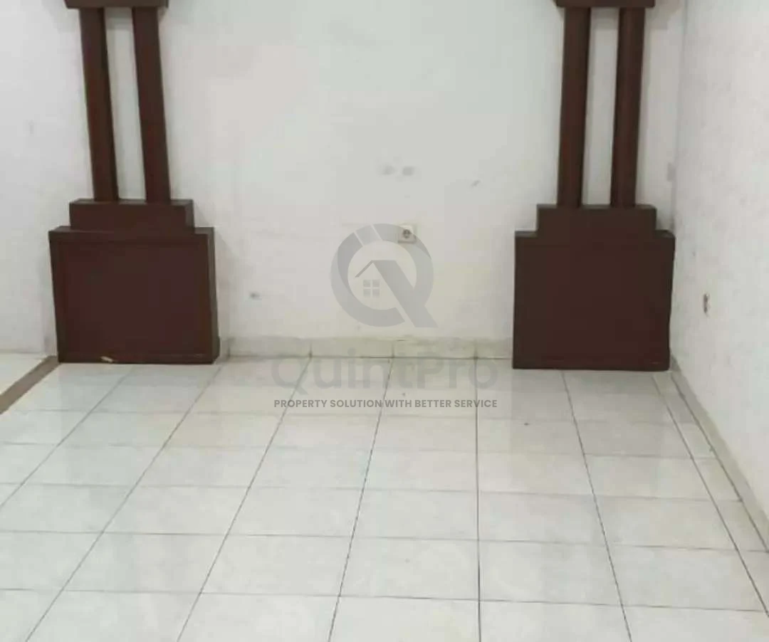 Rumah 4KT 4KM di Jl. Wana Kencana Tangerang Selatan, SHM 160m² Siap Huni — foto 2