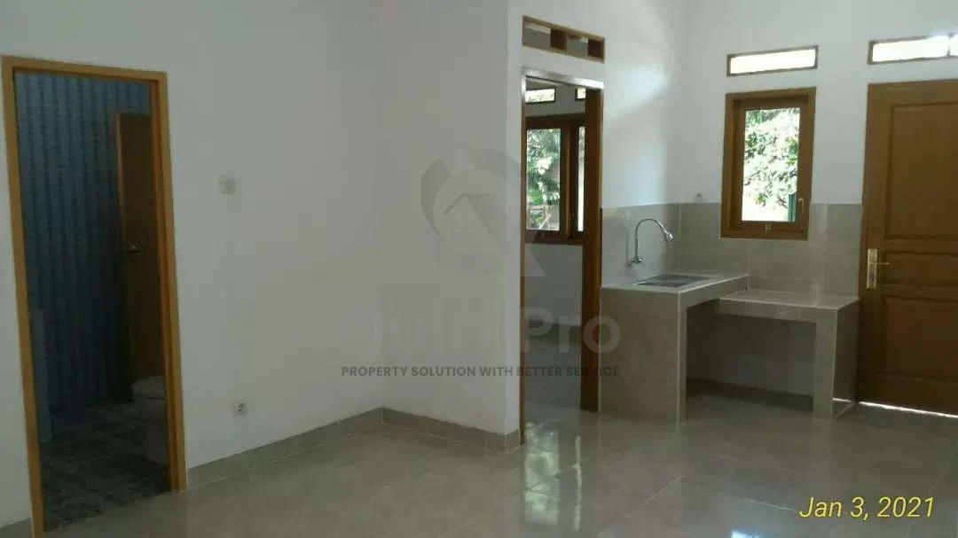 Rumah 4KT 120m² Serpong Asri Tangerang, Renovasi Baru Posisi Sudut SHM — foto 3