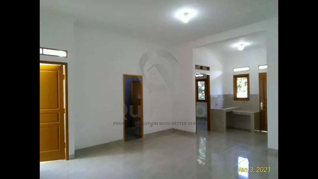 Rumah 4KT 120m² Serpong Asri Tangerang, Renovasi Baru Posisi Sudut SHM — foto 4