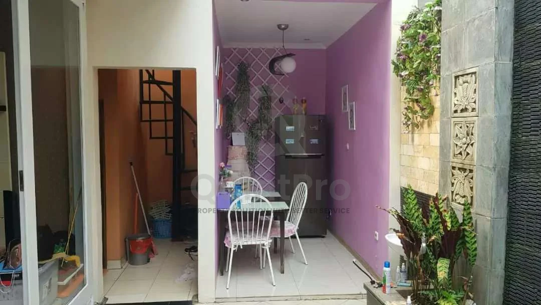 Rumah Dijual di Versailes Residence, Serpong, 4KT — foto 6