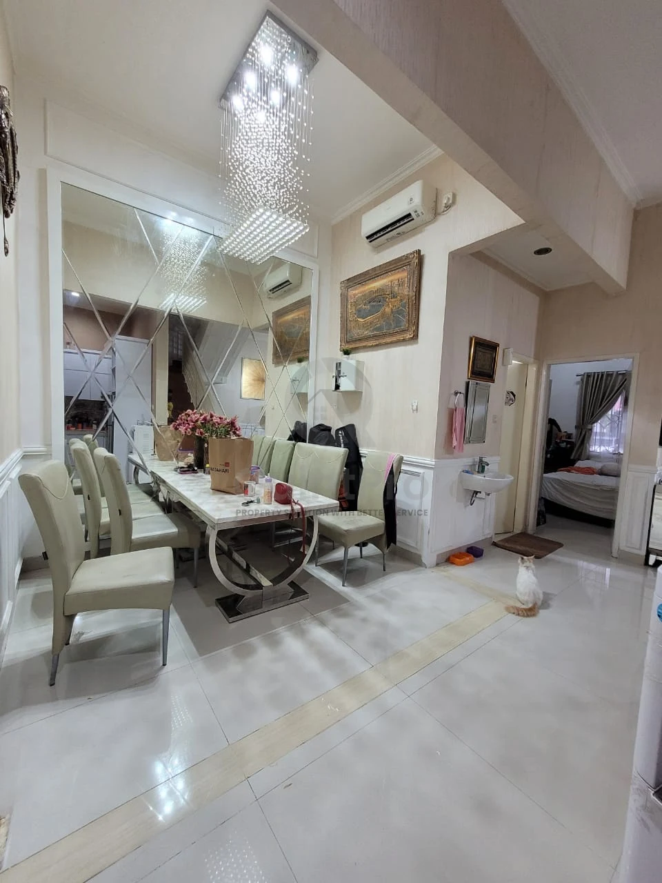 Rumah 3KT 200m² 2 Lantai di Alam Sutera, Modern Minimalis SHM — foto 3