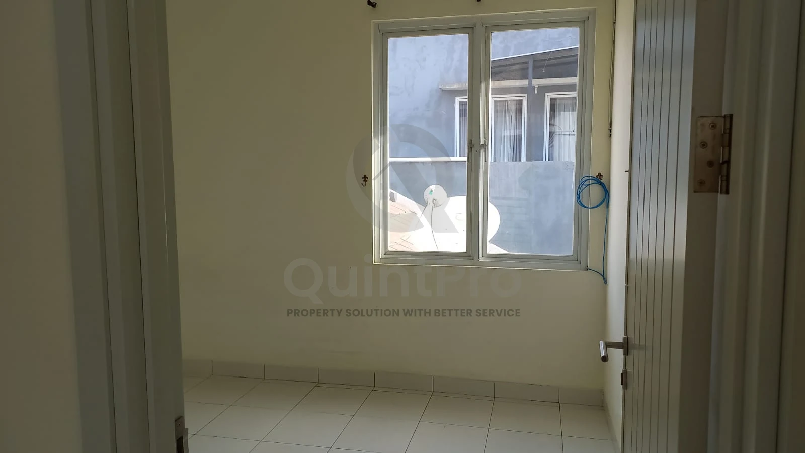 Rumah Disewa 3+1KT di Cosmo The Icon BSD, Modern Minimalis 2 Lantai SHM — foto 4