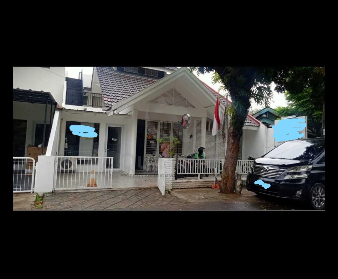 Rumah 3+1KT 200m² di Griya Loka BSD, 2 Lantai SHM Dekat Tol