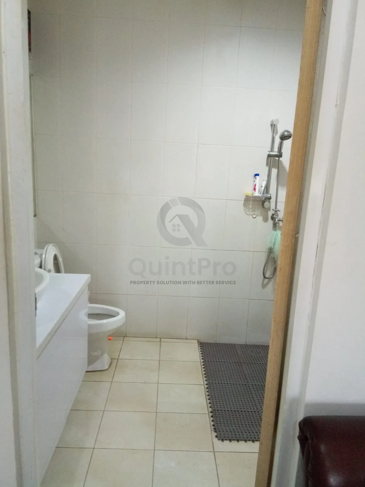 Rumah 3+1KT 200m² di Griya Loka BSD, 2 Lantai SHM Dekat Tol — foto 5