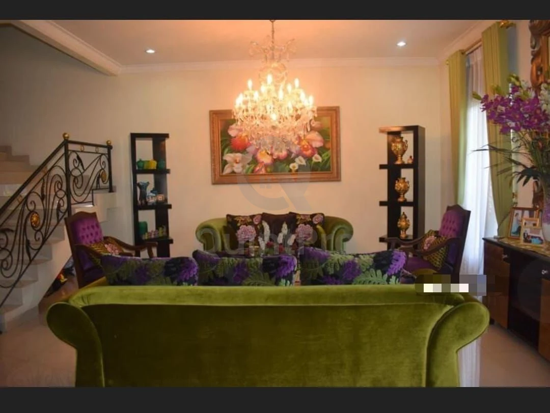 Rumah 12KT 8KM di Terrace Golf BSD, 2 Lantai Furnished Halaman Luas — foto 4