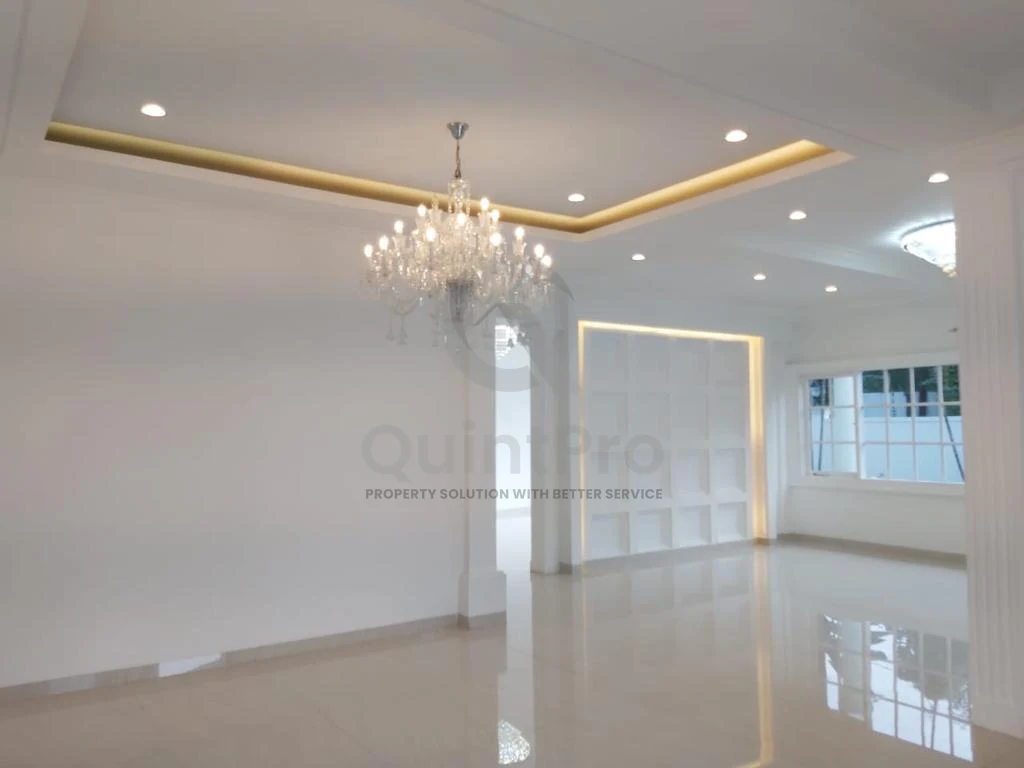 Rumah Modern 4+3KT 1100m² di Kemang Raya, Kolam Renang Halaman Luas SHM — foto 5