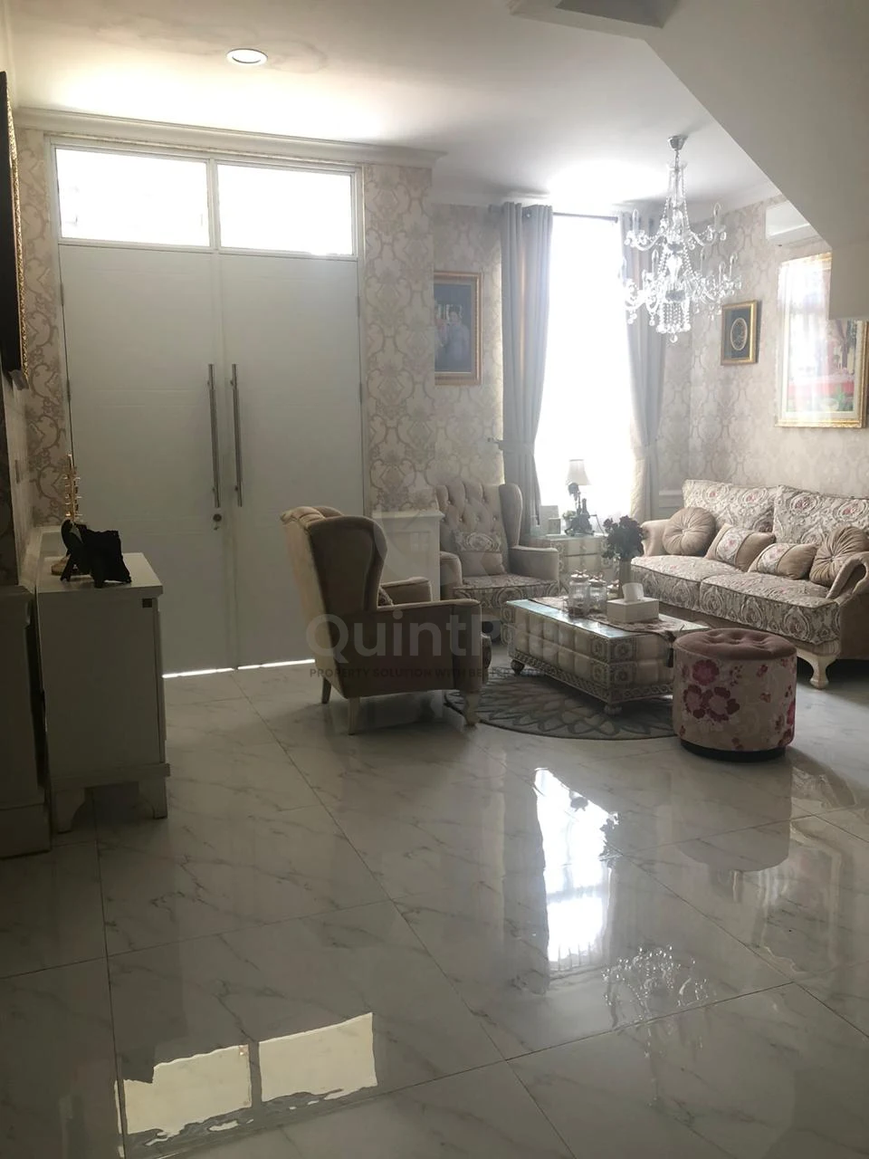 Rumah 4+1KT 2 Lantai Cluster La Seine Jakarta Timur, Semi-Furnished SHM — foto 3