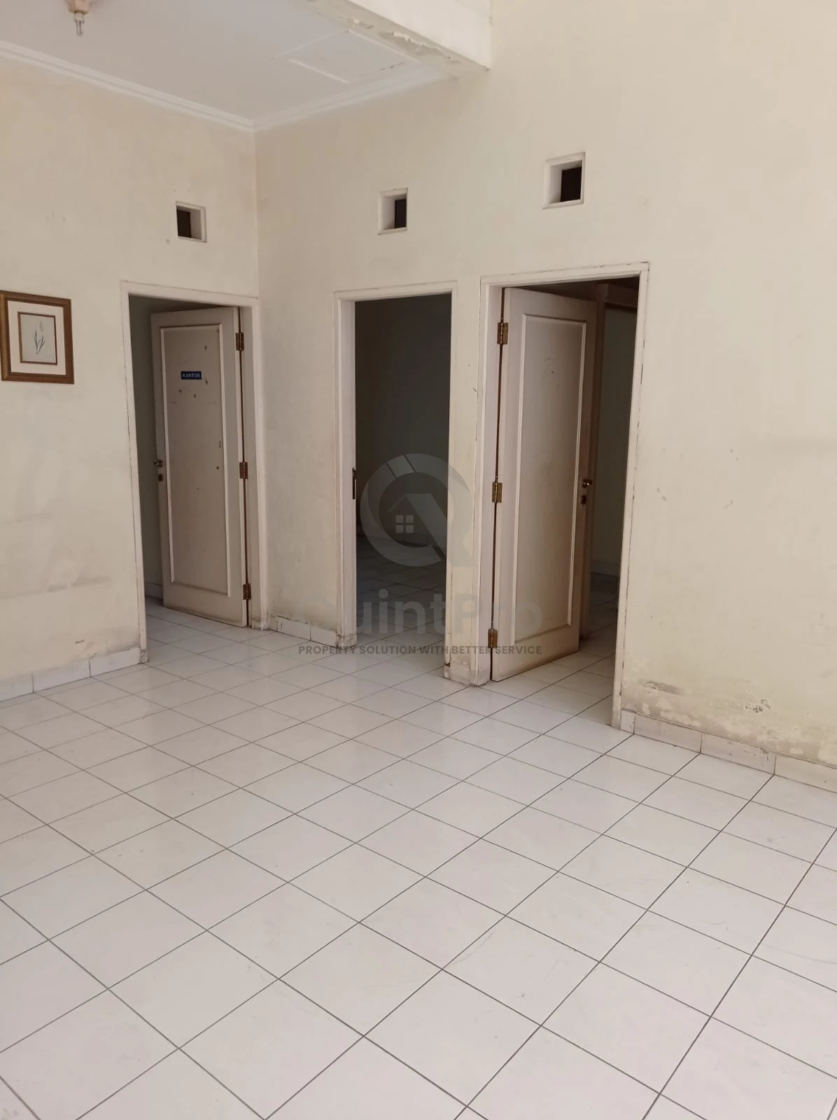 Rumah 3KT 135m² di Kencana Loka BSD, SHM Halaman Asri Siap Huni — foto 3