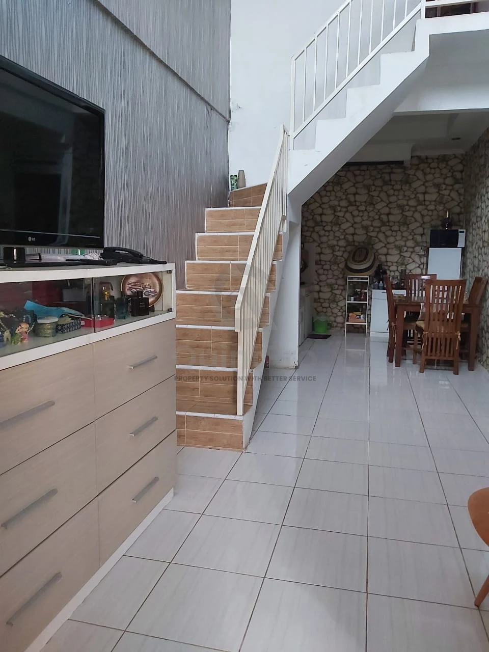 Rumah 3KT 2 Lantai di Villa Dago Ciputat, 5 Menit Tol BSD SHM — foto 3