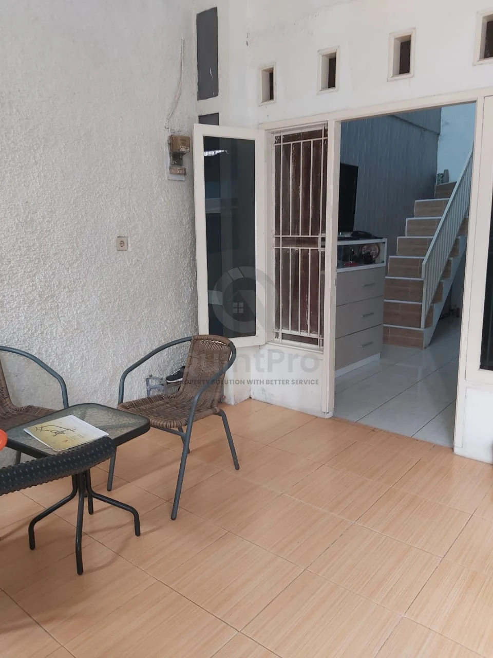 Rumah 3KT 2 Lantai di Villa Dago Ciputat, 5 Menit Tol BSD SHM — foto 4