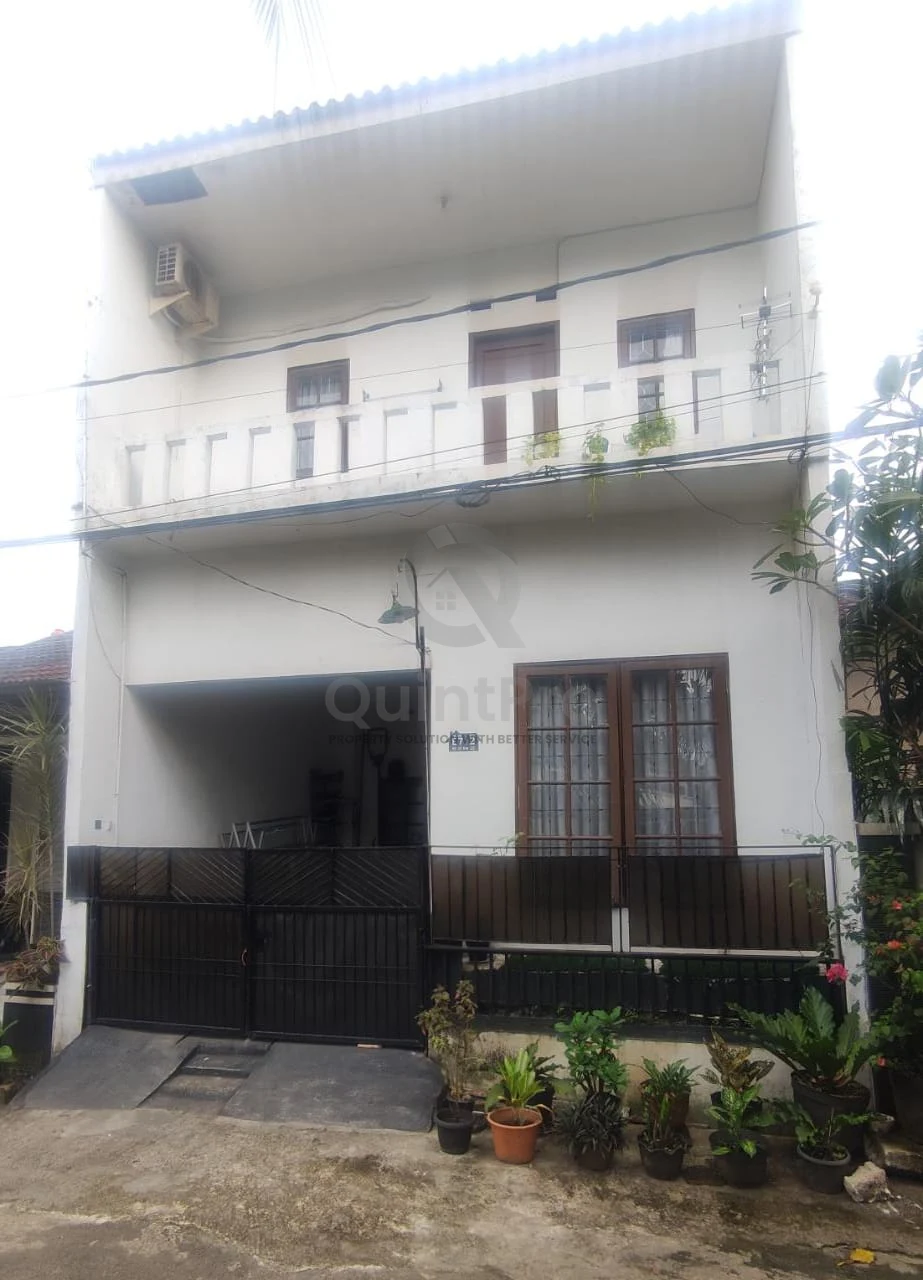 Rumah 3KT 2 Lantai di Pamulang Timur, 5 Menit Stasiun Sudimara SHM