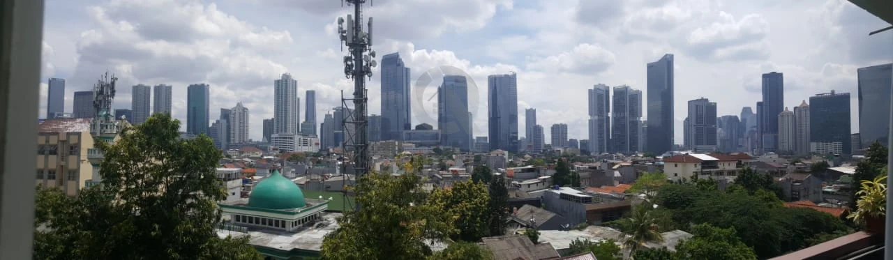 Apartemen Studio Renovasi Baru di Sahid Metropolitan, 5 Menit WTC Sudirman Full Furnished — foto 2
